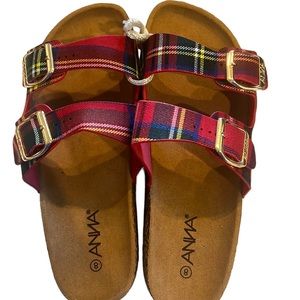 Brand New Anna Slides. Size 8